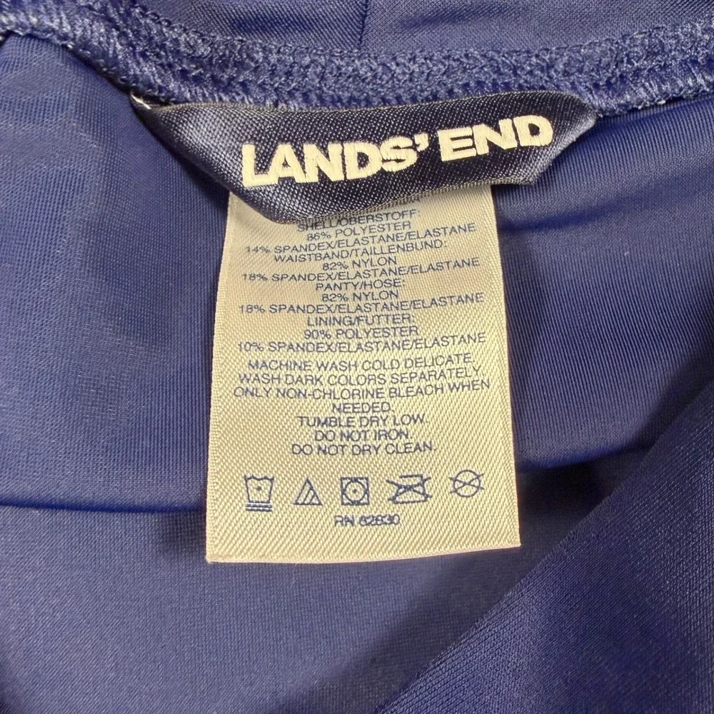 Lands End Womens Navy Geometric Print Board Shorts Swim Bottoms Pockets Sz M - Picture 2 of 5